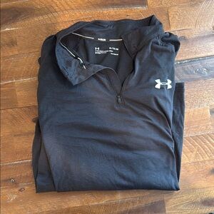 Men’s Under Armour Black Long Sleeve T- Shirt XL